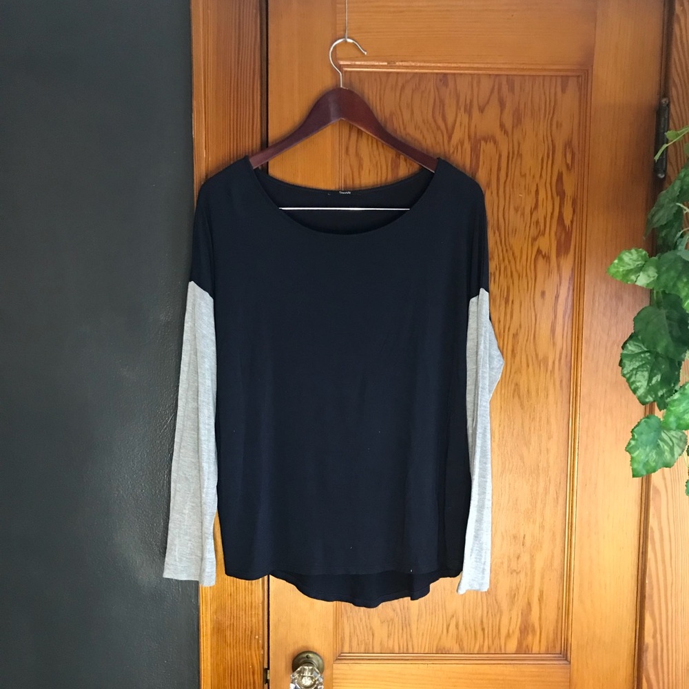 Tahari Blue and Grey Top